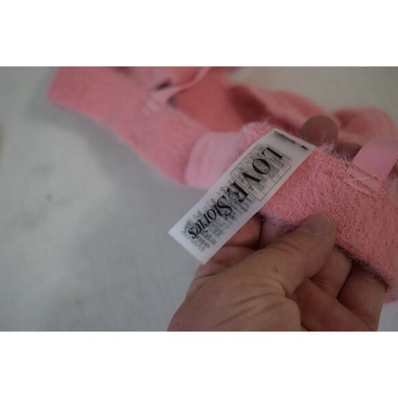 Love Stories Size 36A B Bralette Lightweight Soft Fuzzy Pink Intimates New - Picture 3 of 4